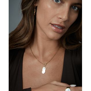 COLGANTE VICEROY SEÑORA ACERO IP DORADO MADRE PERLA 