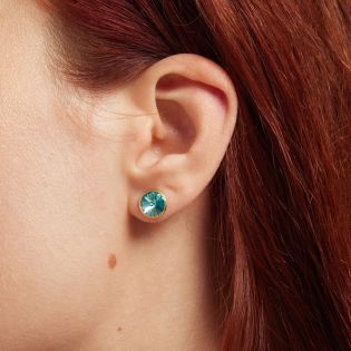 PENDIENTES VICTORIA CRUZ BOTÓN 9MM CIRCULO CRISTAL EN PLATA BAÑADA EN ORO DE BASIC