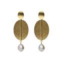 PENDIENTES VICTORIA CRUZ PLATA DE LEY CHAPADA OVAL PERLA BARROCA