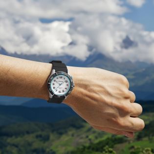 RELOJ CALYPSO ANALOGICO CORREA NEGRA ESF. BLANCA DETALLES AZULES 